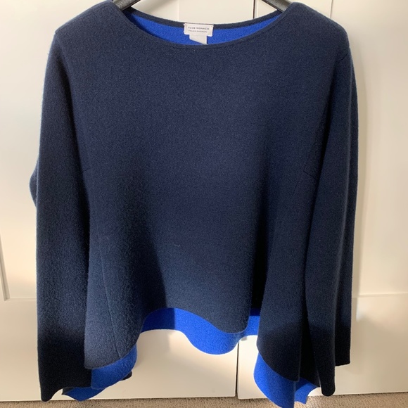 Club Monaco Cozy Italian Cashmere Sweater - Picture 1 of 3
